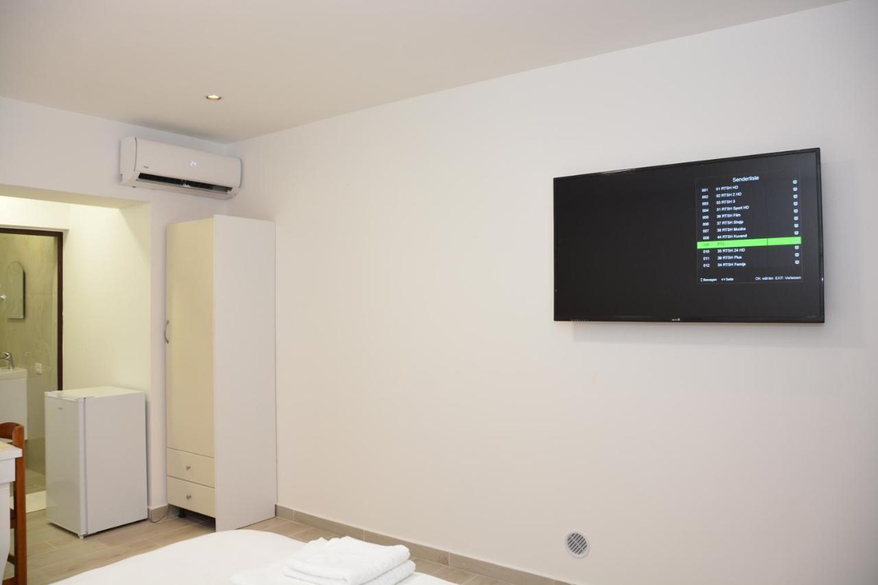 Mico'S Apartments Vlore Ngoại thất bức ảnh