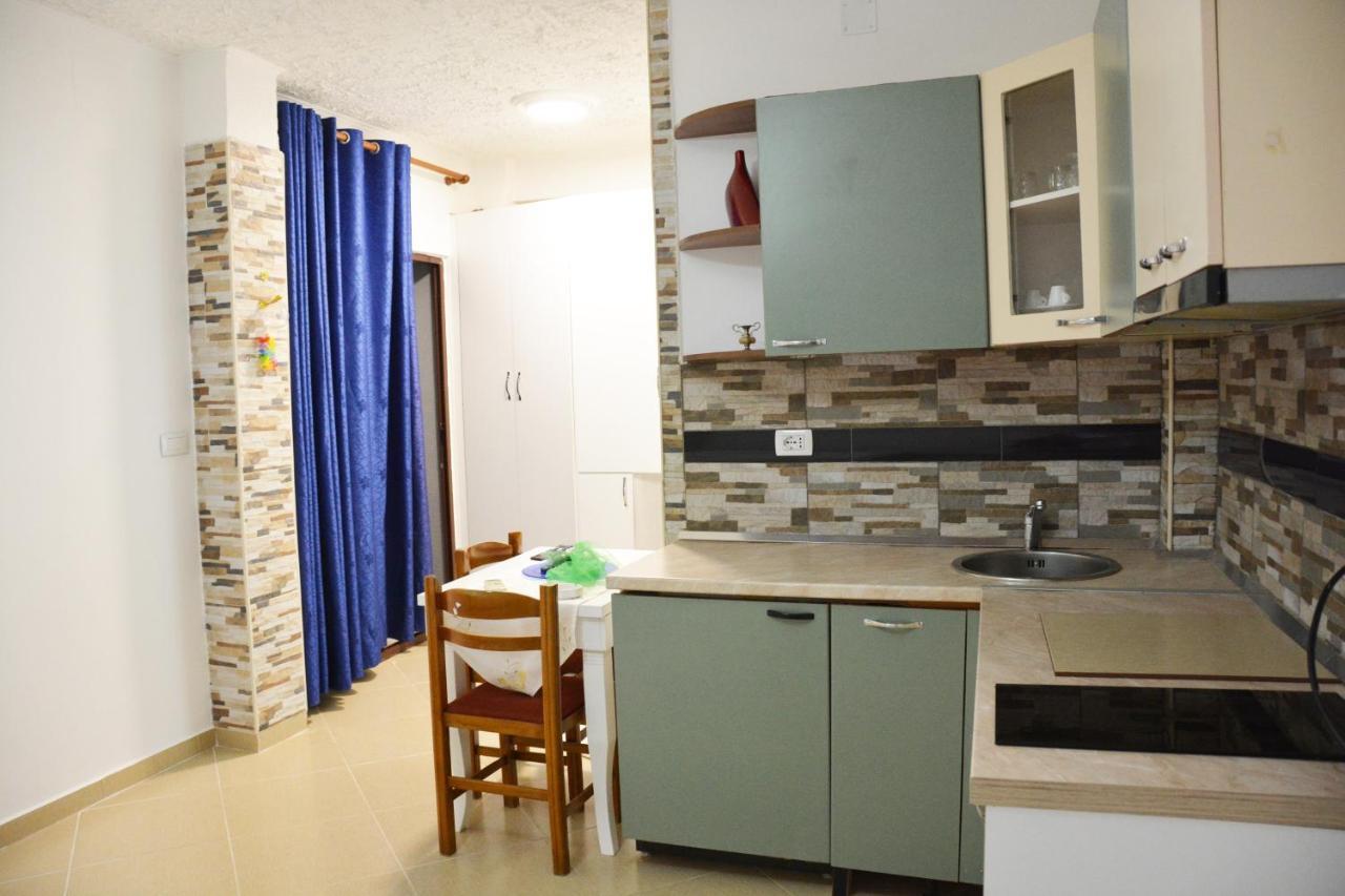 Mico'S Apartments Vlore Ngoại thất bức ảnh
