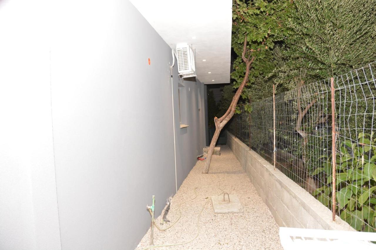 Mico'S Apartments Vlore Ngoại thất bức ảnh